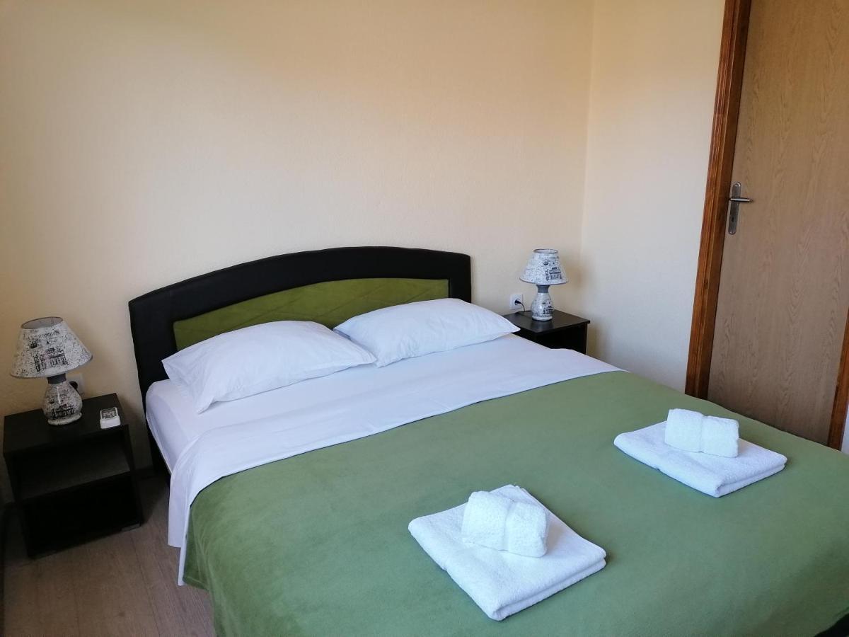 Apartmani Sara Требинє Екстер'єр фото