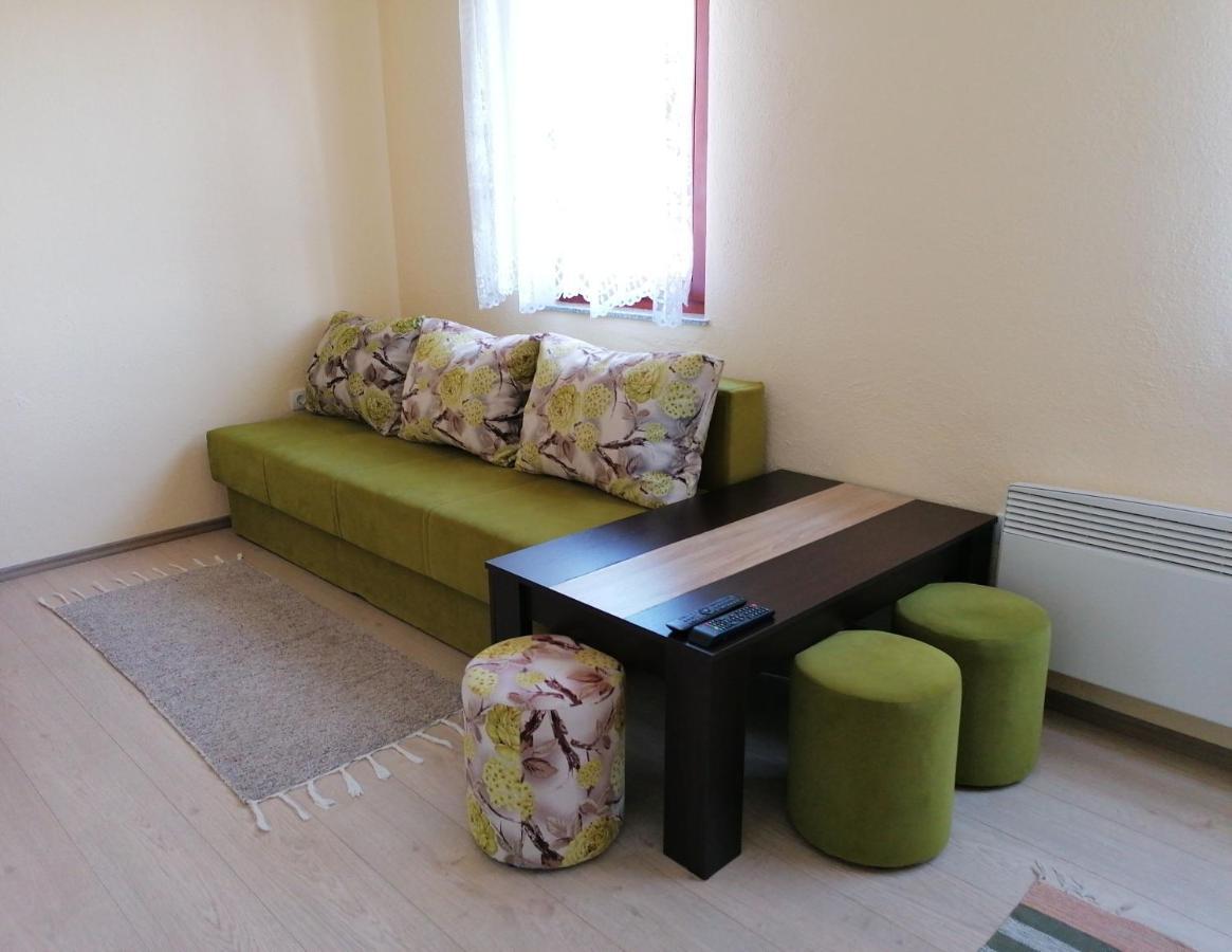 Apartmani Sara Требинє Екстер'єр фото