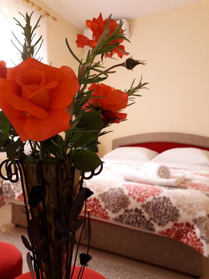 Apartmani Sara Требинє Екстер'єр фото