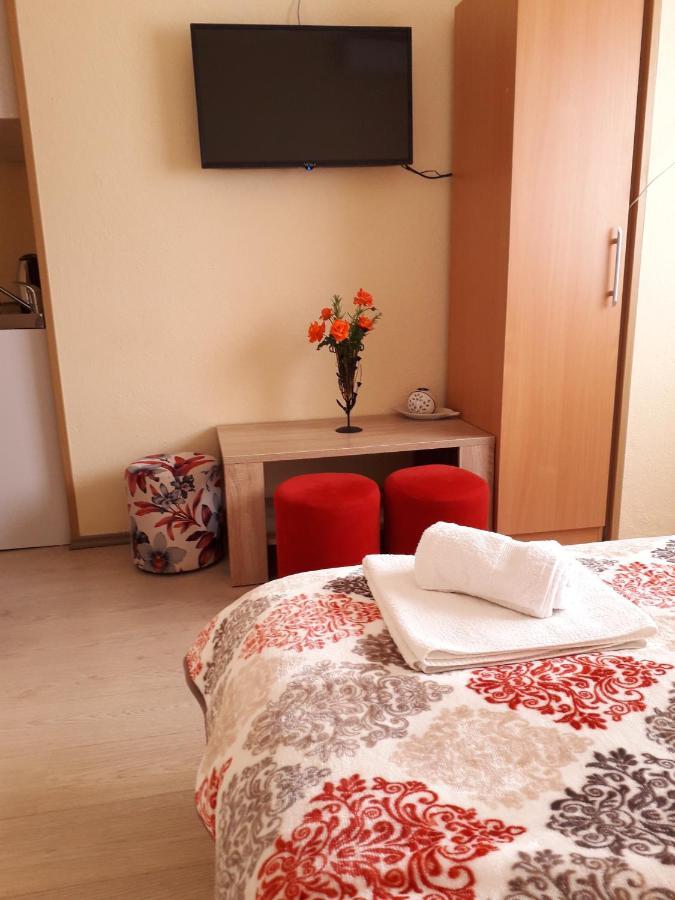 Apartmani Sara Требинє Екстер'єр фото