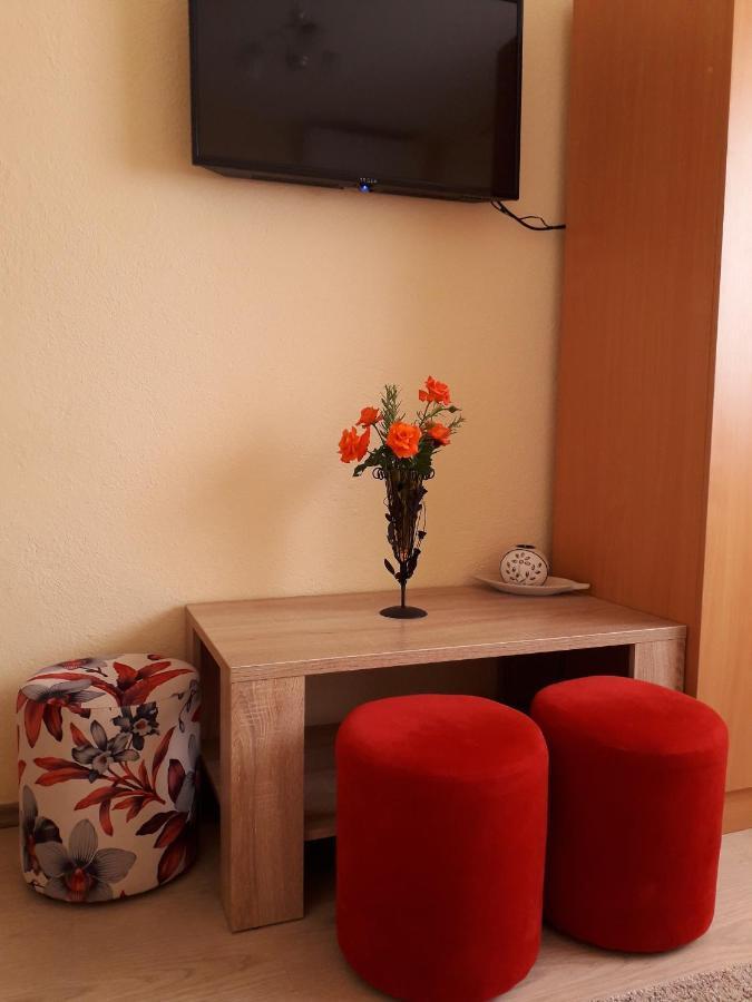 Apartmani Sara Требинє Екстер'єр фото